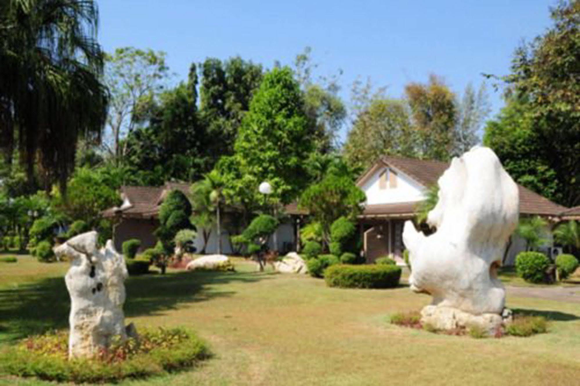 Rockgarden Beach Resort Mae Phim Zewnętrze zdjęcie
